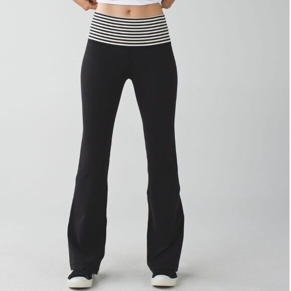Lululemon Groove Pant II , 16” waist, piling - Picture 1 of 9